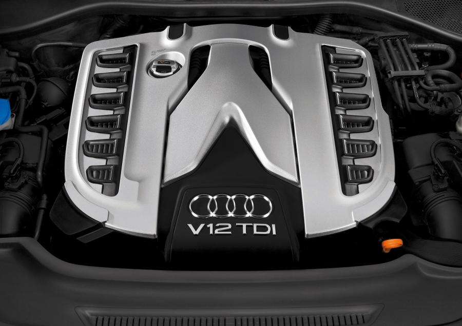 Моторный отсек Audi Q7 V12 TDI Quattro (4L) 2008 года  (фото 48 из 73)